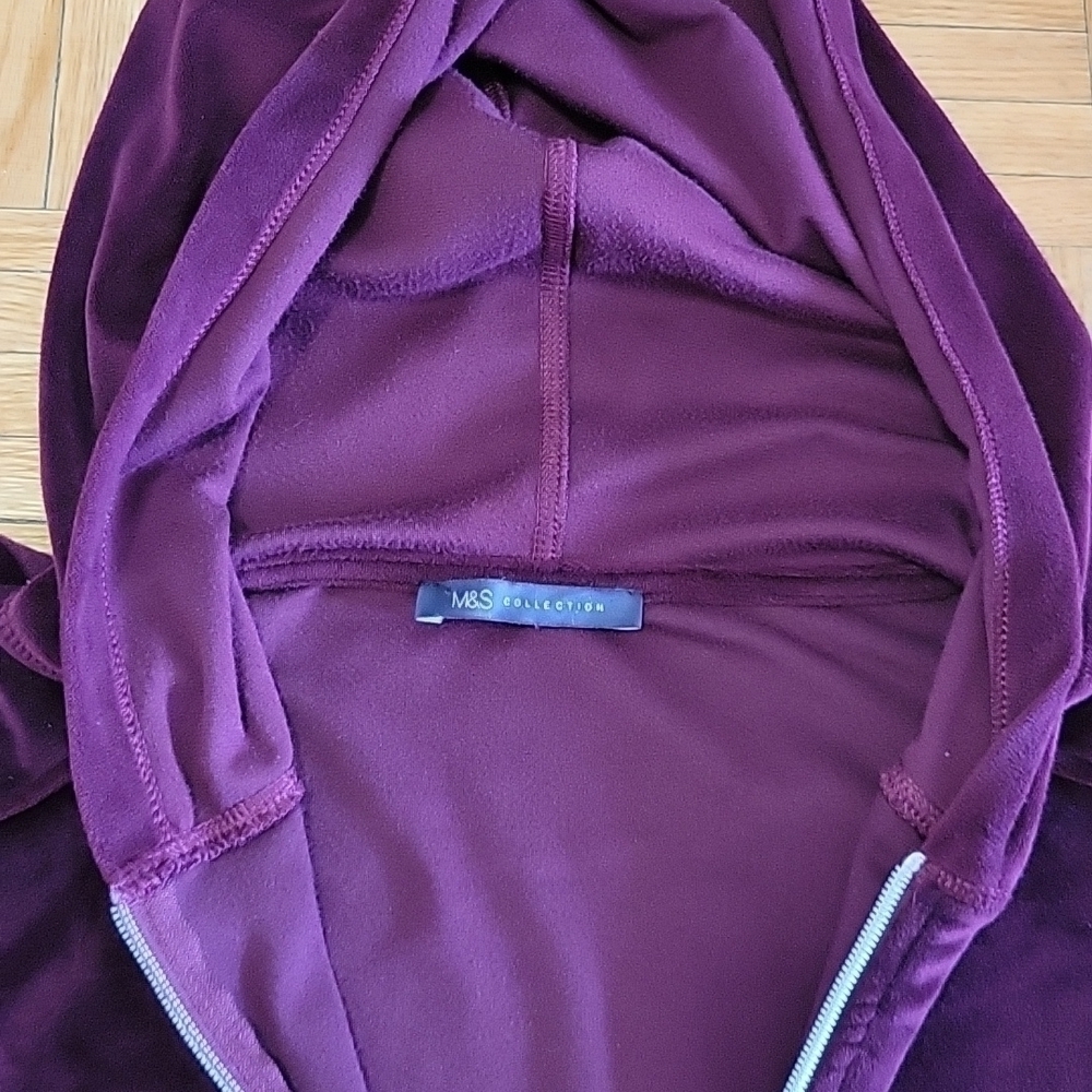 NWOT MARKS&SPENCER Velvet Burgundy Hoodie US 18 - Picture 2 of 7